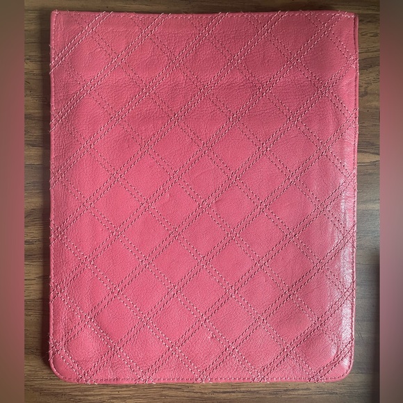 Marc Jacobs Leather iPad/ Technology Sleeve - Picture 3 of 4